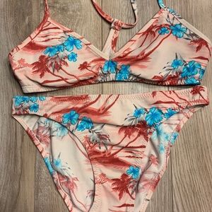 Point conception tropical bikini